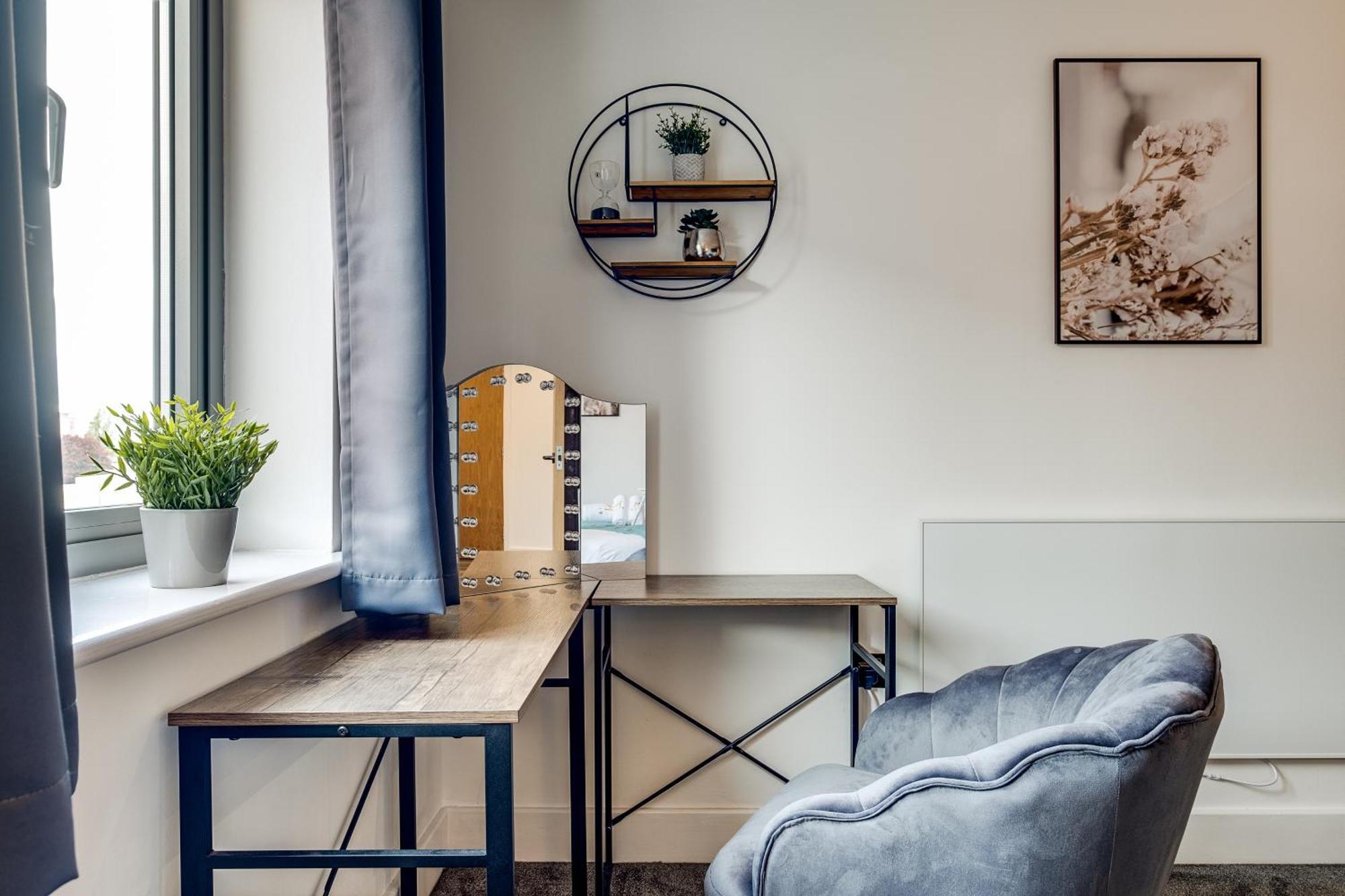 Pluxa Globe - Spacious Apartment In Jq With Parking Birmingham Esterno foto